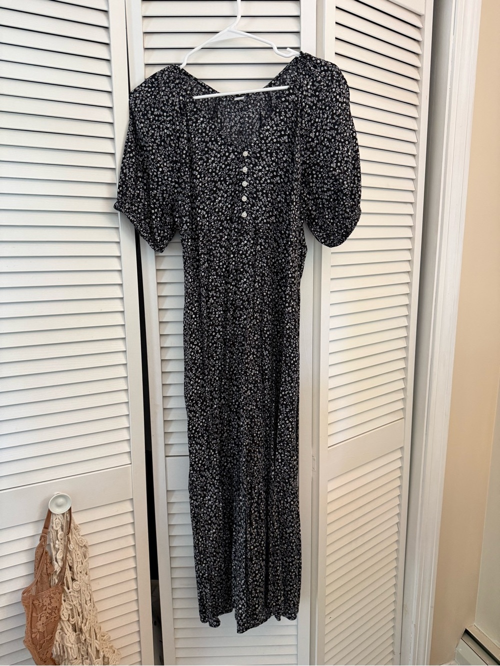 Old Navy Black Floral Maxi Dress with Puff Sleeves